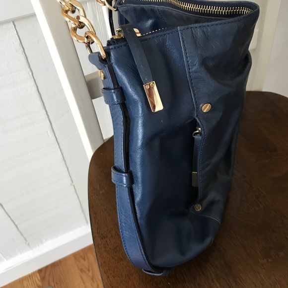 Michael Kors Devon Shoulder Bag - Picture 5 of 7